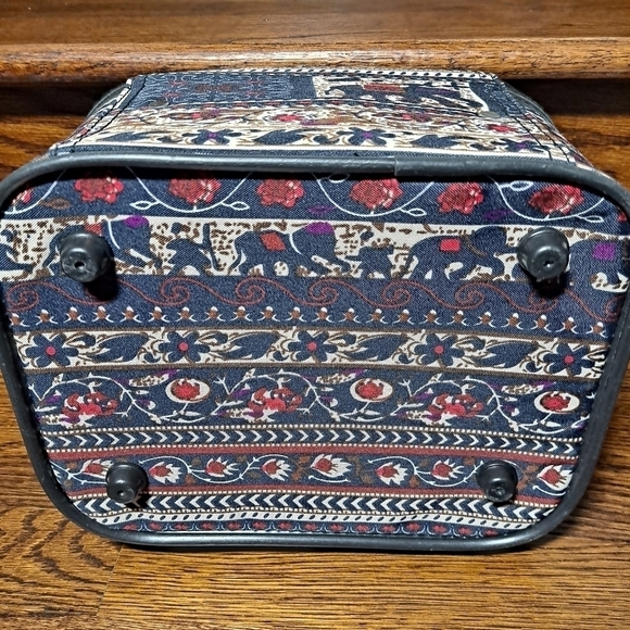 Travel Train Makeup Case Elephant Print NWOT - Picture 5 of 9